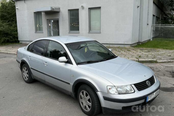 Volkswagen Passat B5 Sedan 4-doors