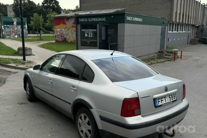 Volkswagen Passat B5 Sedan 4-doors