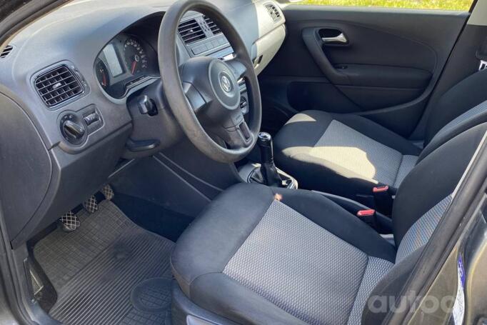 Volkswagen Polo 5 generation Hatchback 5-doors