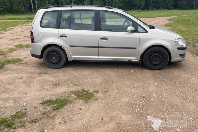 Volkswagen Touran 1 generation [restyling] Minivan 5-doors