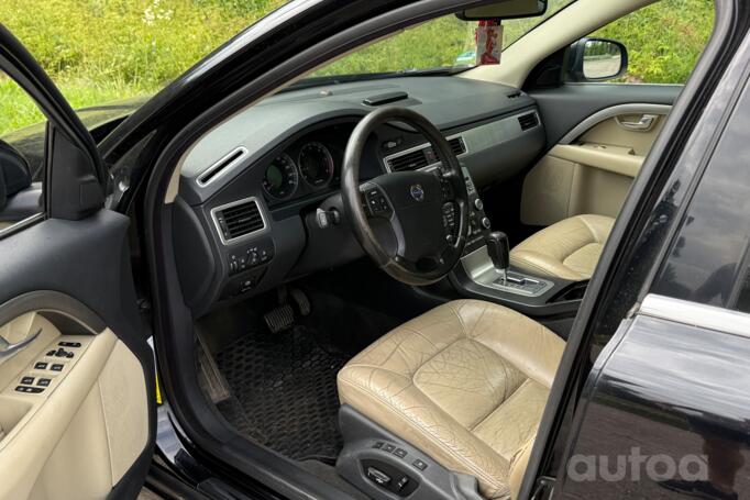 Volvo V70 3 generation wagon