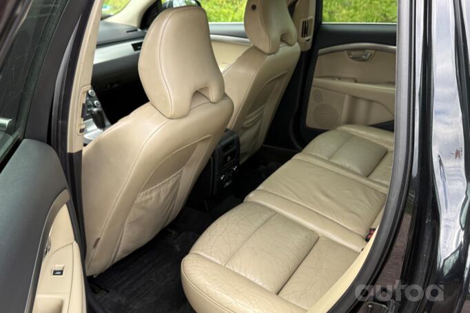 Volvo V70 3 generation wagon