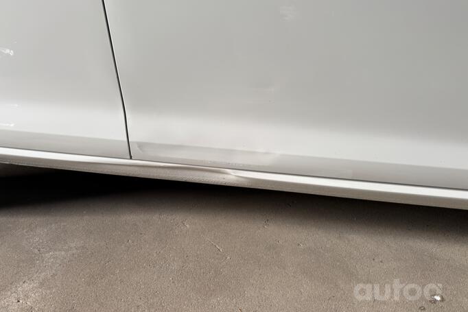 Volkswagen Golf 7 generation Hatchback 5-doors