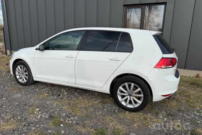 Volkswagen Golf 7 generation Hatchback 5-doors