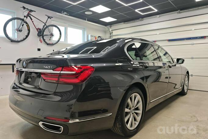 BMW 7 Series G11/G12 Sedan