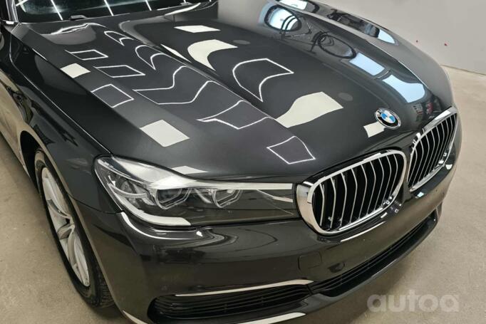 BMW 7 Series G11/G12 Sedan