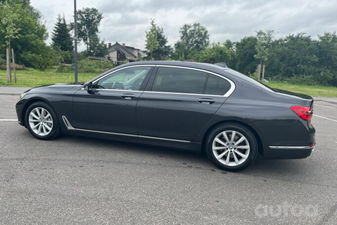 BMW 7 Series G11/G12 Sedan