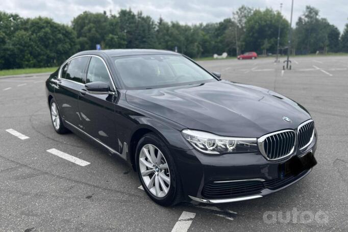 BMW 7 Series G11/G12 Sedan