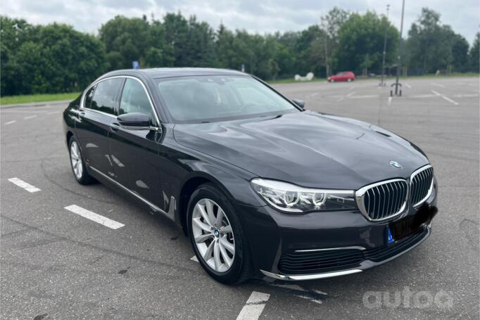 BMW 7 Series G11/G12 Sedan