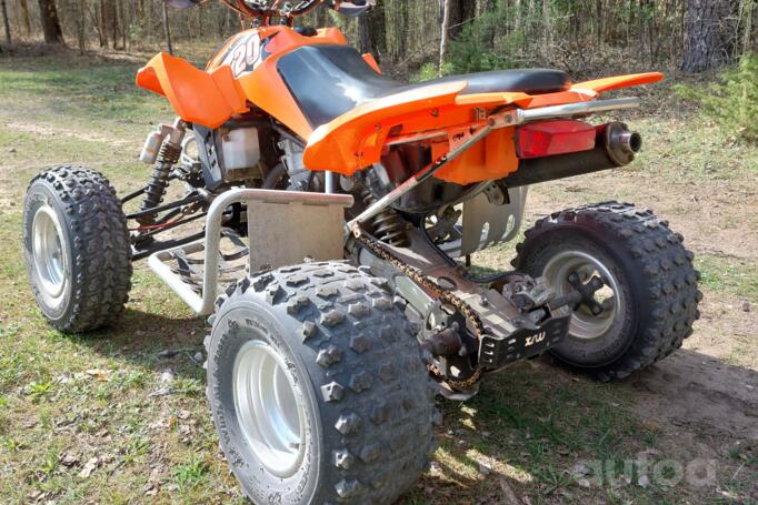 Arctic Cat DVX400