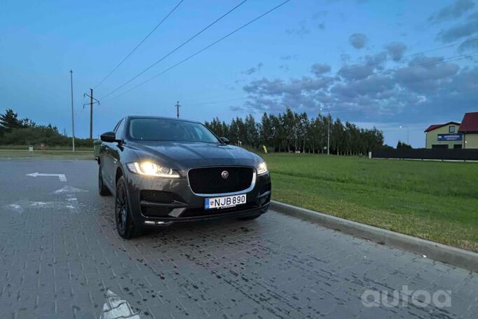 Jaguar F-Pace