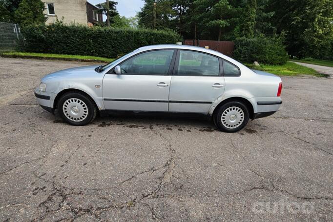Volkswagen Passat B5 Sedan 4-doors