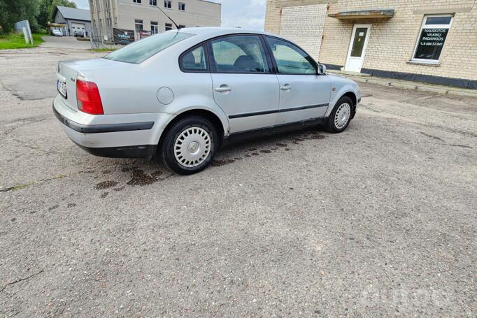 Volkswagen Passat B5 Sedan 4-doors
