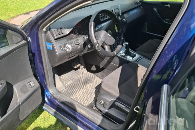 Volkswagen Passat B6 wagon 5-doors