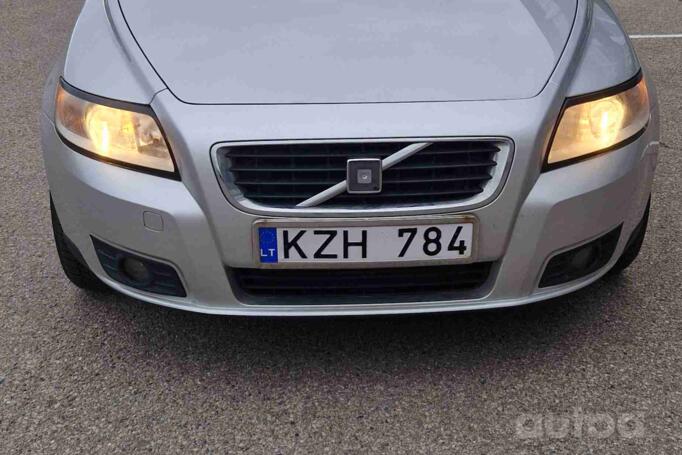 Volvo V50