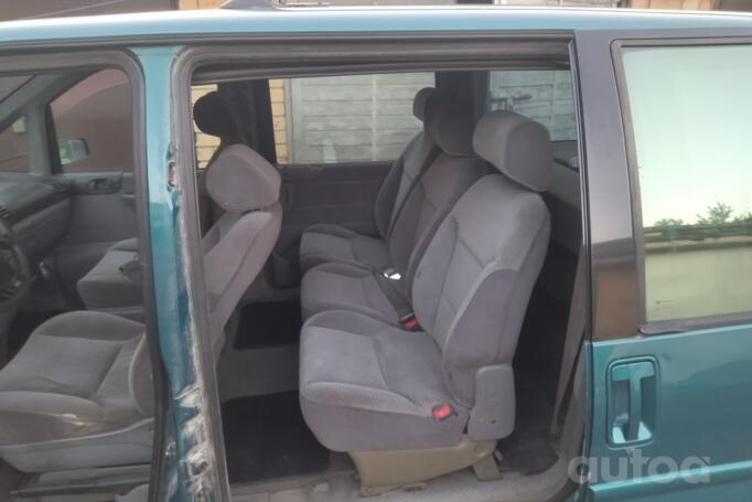 Peugeot 806 221 Minivan