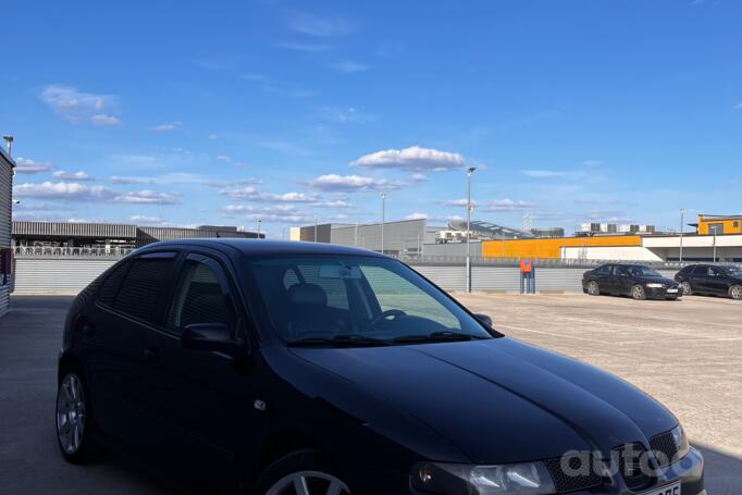 SEAT Leon 1 generation Hatchback