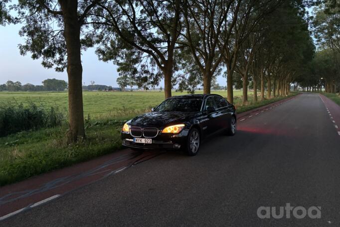 BMW 7 Series F01/F02 Sedan