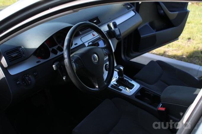 Volkswagen Passat B6 wagon 5-doors