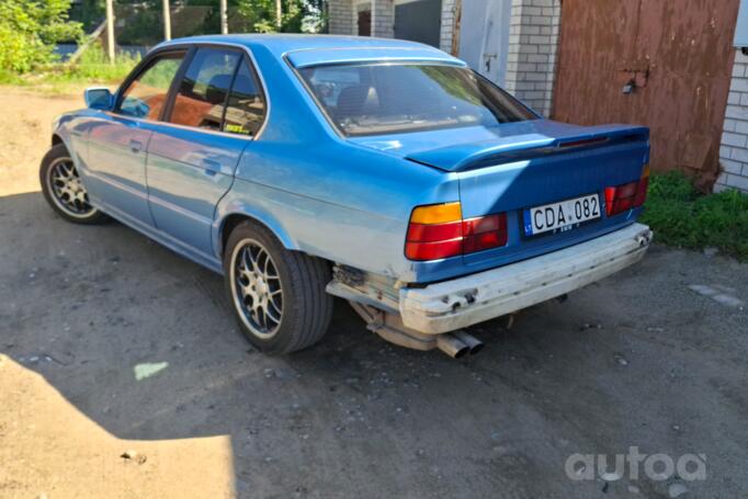BMW 5 Series E34 Sedan