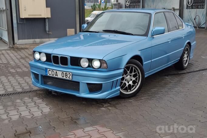 BMW 5 Series E34 Sedan