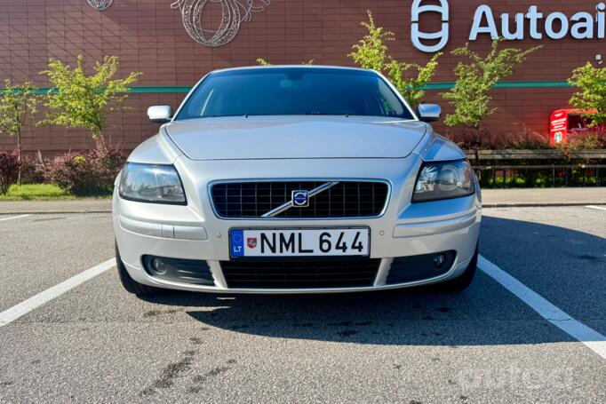 Volvo S40 2 generation Sedan