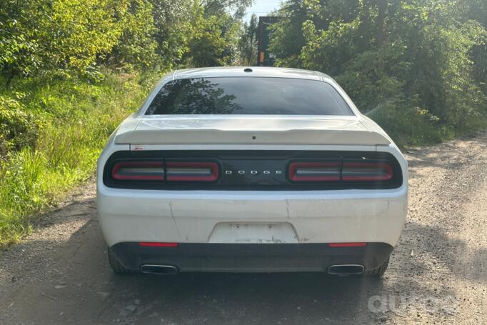 Dodge Challenger 3 generation [2th restyling] Coupe