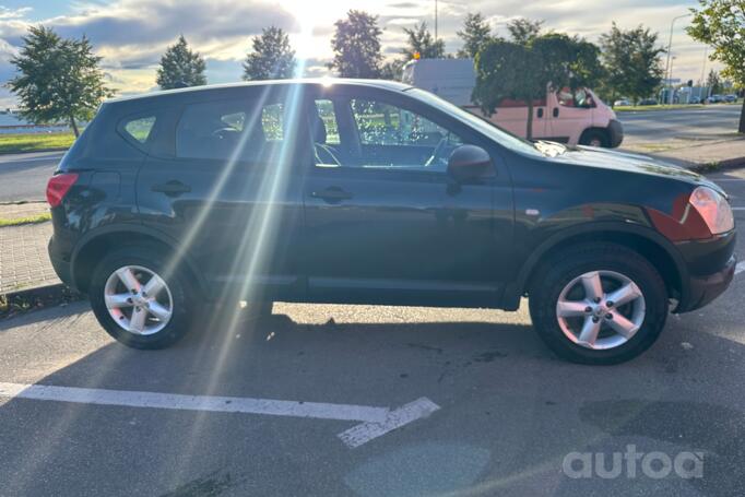 Nissan Qashqai 1 generation Crossover 5-doors