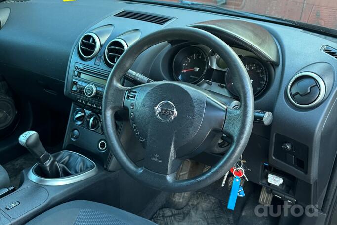 Nissan Qashqai 1 generation Crossover 5-doors