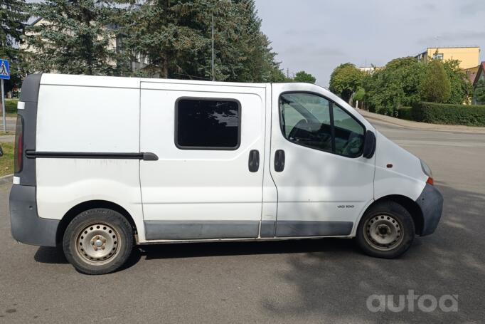 Renault Trafic 2 generation Minivan