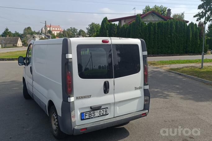 Renault Trafic 2 generation Minivan