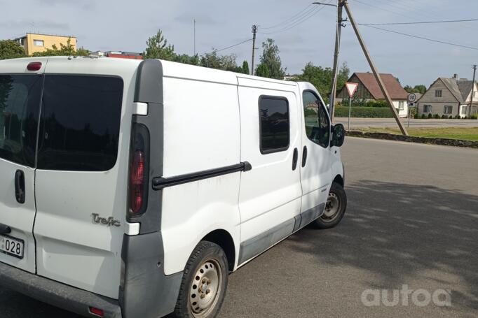 Renault Trafic 2 generation Minivan