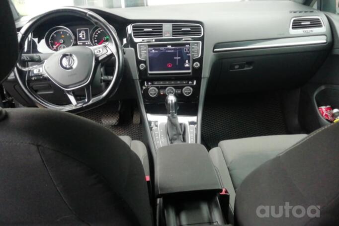 Volkswagen Golf 7 generation Hatchback 5-doors