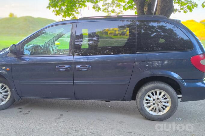 Chrysler Voyager 4 generation [restyling] Minivan
