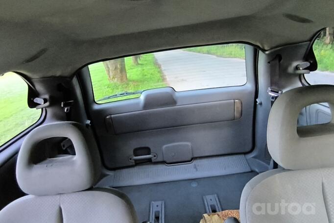 Chrysler Voyager 4 generation [restyling] Minivan