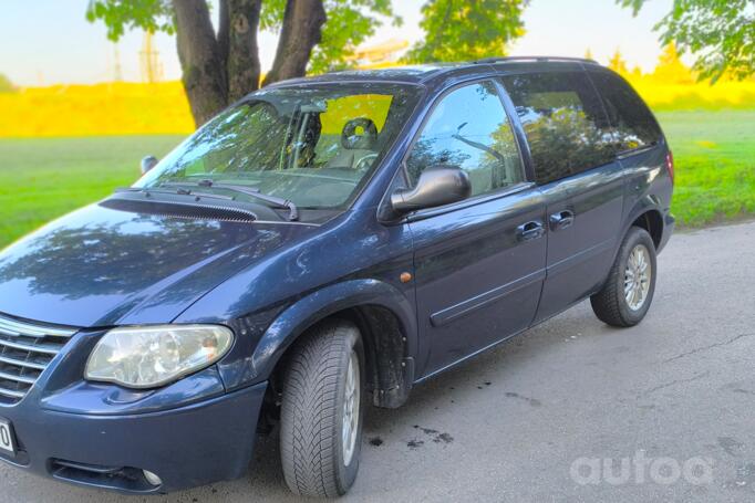 Chrysler Voyager 4 generation [restyling] Minivan