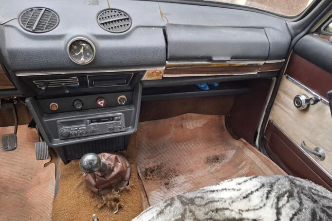 VAZ (Lada) 2106 1 generation Sedan