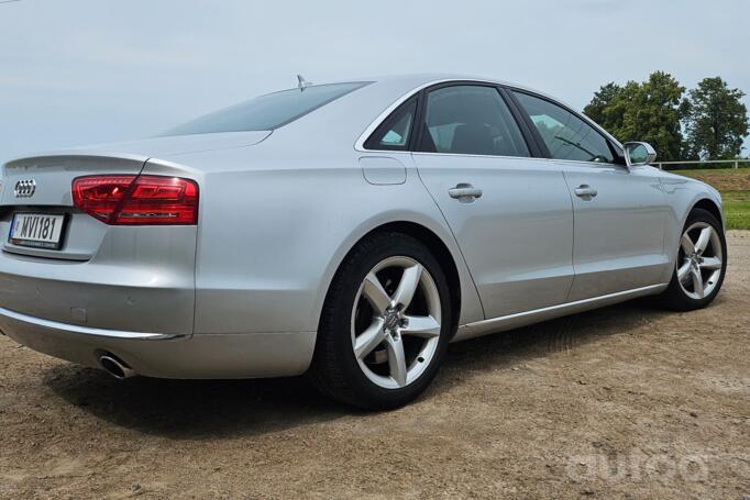 Audi A8 D4/4H Sedan