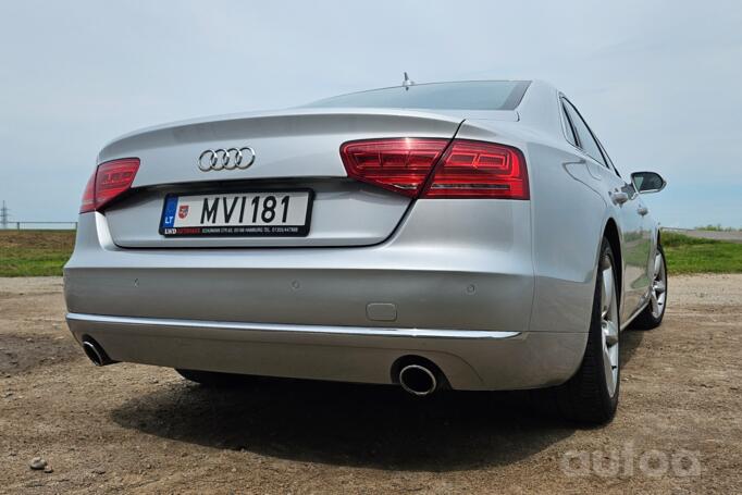 Audi A8 D4/4H Sedan