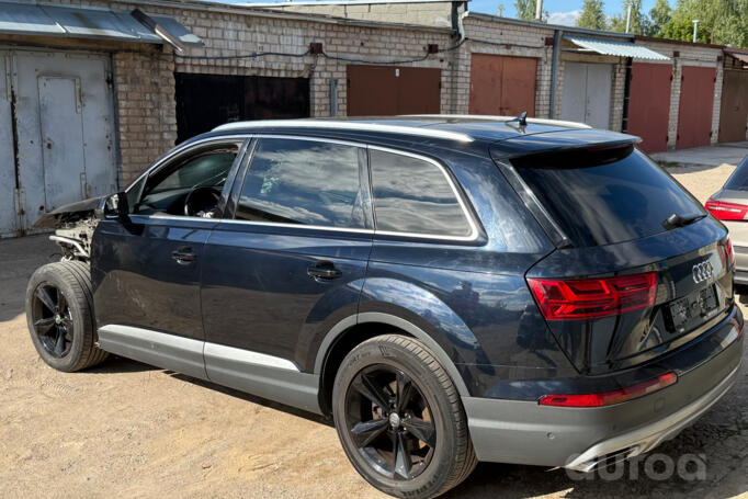 Audi Q7 4M Crossover