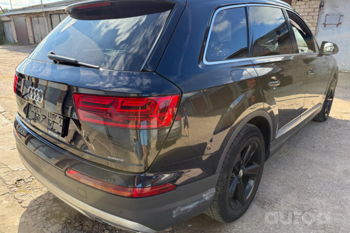 Audi Q7 4M Crossover