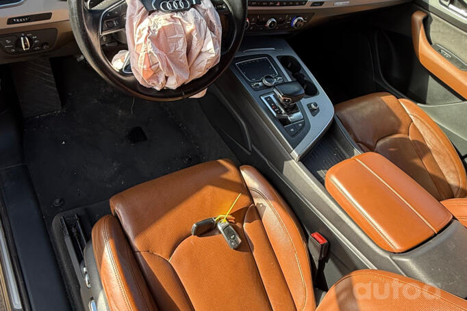 Audi Q7 4M Crossover