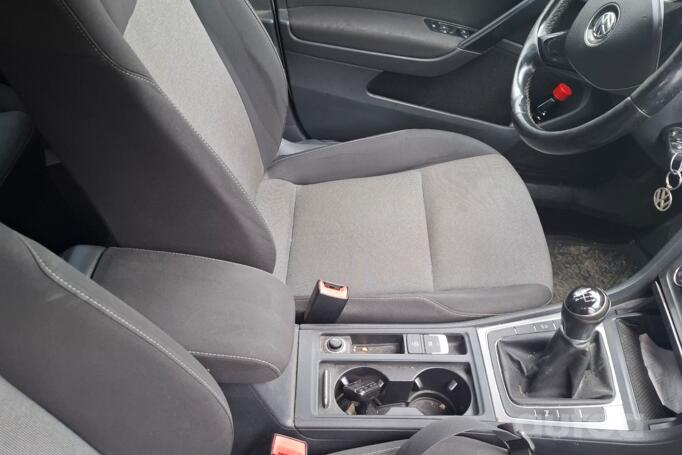 Volkswagen Golf 7 generation Variant wagon 5-doors