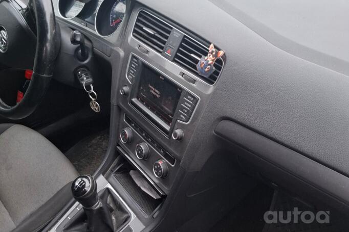 Volkswagen Golf 7 generation Variant wagon 5-doors