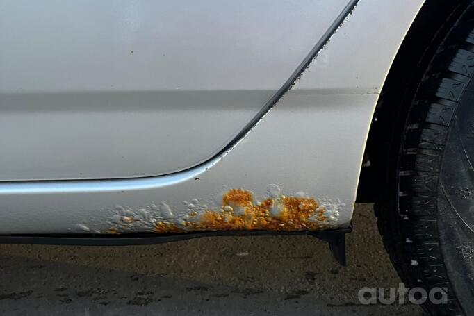 Toyota Corolla E120 Hatchback 5-doors