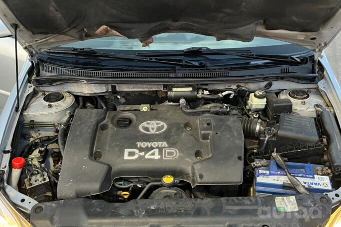 Toyota Corolla E120 Hatchback 5-doors