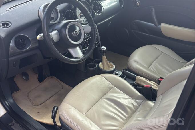 Mini One R50 Hatchback