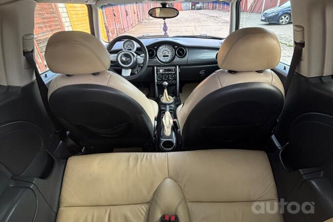 Mini One R50 Hatchback