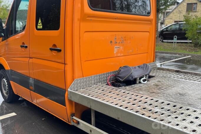 Mercedes-Benz Sprinter Second generation