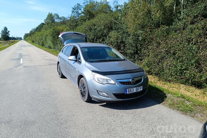 Opel Astra J [restyling] Sports Tourer wagon 5-doors